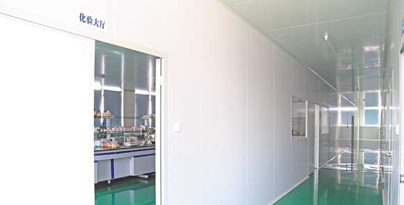 Clean corridor inside empty capsule manufacturing facility